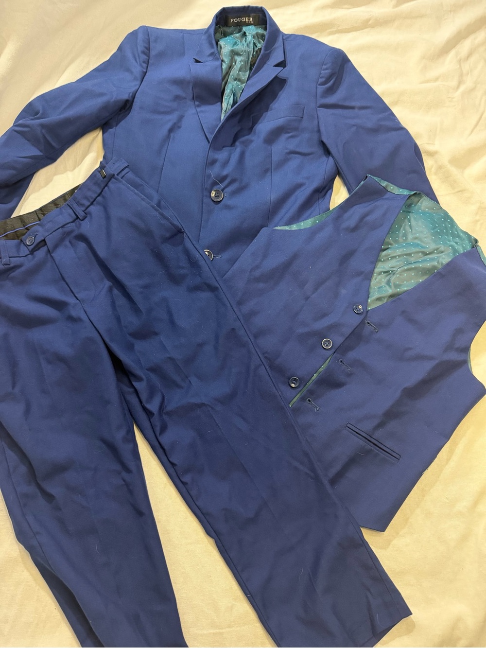 Boys size 14 Blue 3-Piece Suit - Classic Navy Blazer, Vest & Trousers